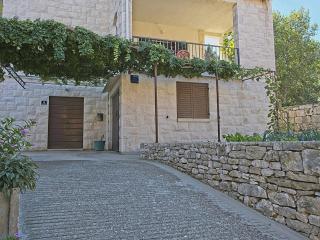 Apartments by the sea Postira, Brac - 22200 - 4