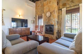 4 Bedroom Stunning Home In Guillena - El Garrobo - 7
