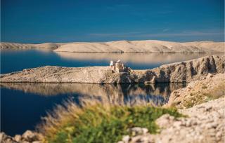 2 Bedroom Stunning Apartment In Pag - 2
