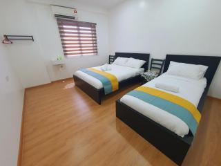 'My3rdHome' '4bedroom' '4 min walk to car free zone' By Shine Stay - Melaka - 8