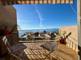 Appartement T2 Mezzanine, Piscine, Parking, Côte d'Azur - FR-1-226B-189 - 0