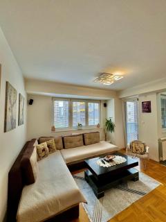 Modern & Cozy - 6
