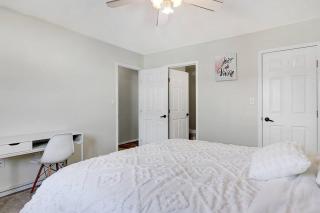 Bright and Spacious Home away from home - 8