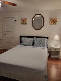 Large Studio1 Bedroom Or 2 BR Apartment Nr Ocean Center Main St Walk To Beach - Daytona Beach - 4