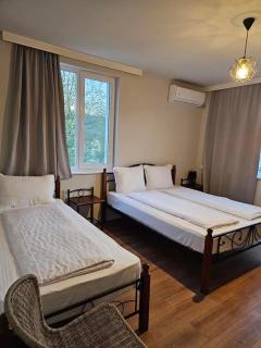 Divina Apartments - - 4