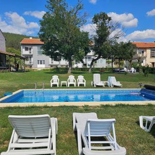 Divina Apartments - - 0