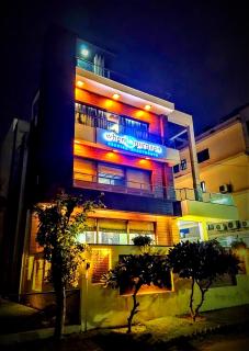 When In Gurgaon - 3 BHK MEDANTA MEDICITY 3 Mins Drive, FORTIS 5 Mins Drive - 1