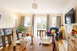 Spacious 4-bedroom townhouse in the city center with free parking - Oxford - 7