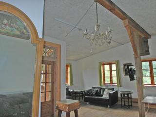 Loftwohnung-hell-geraeumig-antik-zentrale-Lage-in-Suederbrarup - 0