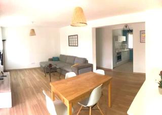 Perle rare, F4 donnant sur un grand jardin privé aménagé, parkings gratuits, clim, calme, idéal famille & pro, 10 min de la mer et du centre-ville, de la gare sncf et routière - Tolone - 7