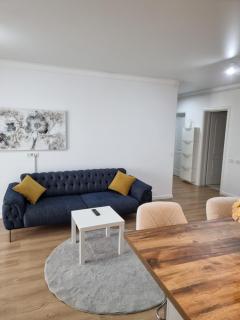 New Metropolitan - 3