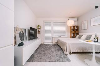 E3 Luxury OldTown Apt - Free Parking, Supermarket, PCscreen, Netflix, Unlimited Music, Aircon - 2