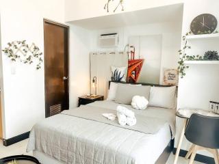 Modern Studio Unit in Viceroy McKinley Hill Taguig - Manila - 1