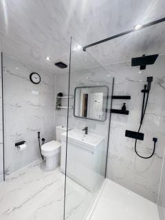 Home near London Heathrow, Slough,Windsor,Legoland - 4