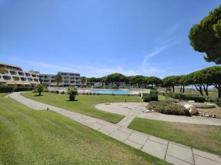 Studio Escale Plage à Port Camargue - Piscine - TV - 1