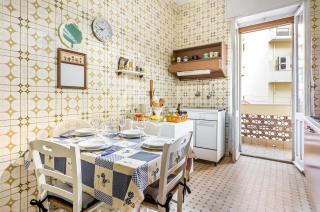 Cagliari - Central & Roomy Apartment with Balcony! - Cagliari - 8