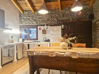 Paller rústic de muntanya amb estil i acollidor by RURAL D'ÀNEU - Aidi - 5