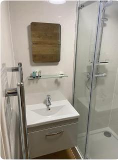 One bedroom ground floor flat central Chichester - 4