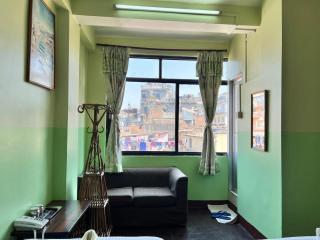 Metro Eco Hotel - 5