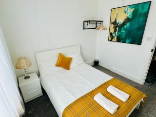Harrington Apartments in Central London - London - 1