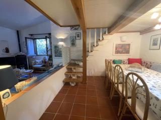 VILLA FARFALLE CON STREPITOSA SCOGLIERA PRIVATA - 5