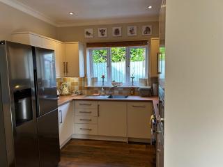 The Annexe - Street - 7
