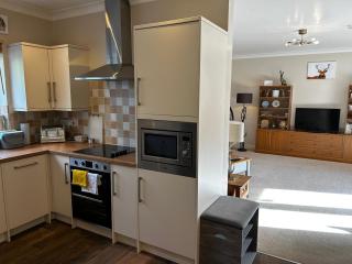The Annexe - Street - 6