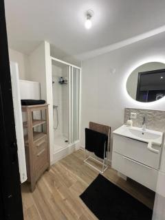 Studio indépendant & lumineux - Cholet - 4