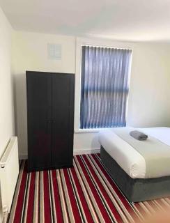 Comfy 3 Bedroom 2 bath House Near Leeds City Centrepiece - 5