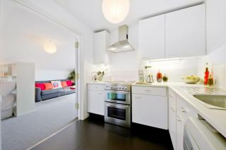 Zone 1! 2 bed duplex Apartment! - 3