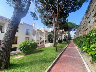 2BR Flat with Sea Views Puerto de la Duquesa - 5