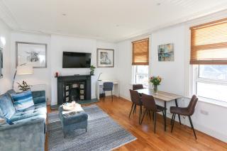 Newbridge Road, One bedroom Apartment - Bath - 5