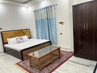 Shri Ram International Home Stay Ayodhya - Ayodhya - 3