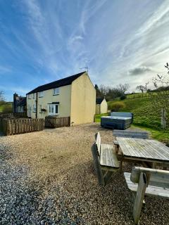 Meadowsweet Cottage Jacuzzi Edition - Saundersfoot - 5