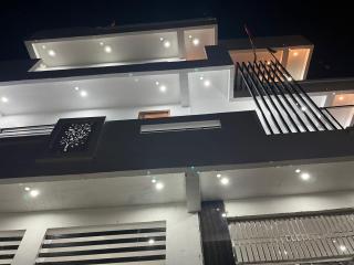 Shri Ram International Home Stay Ayodhya - Ayodhya - 1