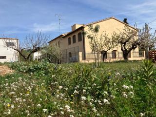Apartment with private pool and garden - 0