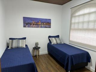 Casa Inteira em Nova Friburgo - Moda Íntima - 6