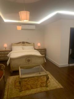 City Center Apartment on Tahliah Street - 0