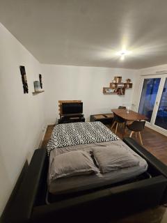 Cosy Furnished Studio Near Paris and Stade de France - Saint-Ouen - 4