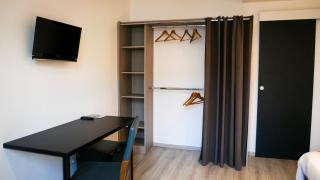 LE CENTRAL HOTEL BAR RESTAURANT - Balaruc-les-Bains - 5
