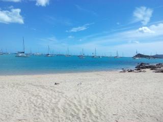 Tranquillity by the Sea - Hideaway Bay - 6