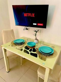 Cozy Sunset View Condo - Centrally Located! - Manila - 8