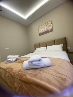 guesthouse2 - Tirana - 1