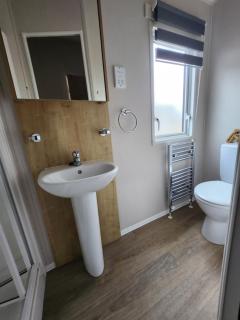 Dees hot tub breaks at Tattershall Lakes Jet Ski 4 - Tattershall - 5