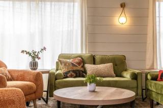 100% Renovated Stowe Village Farmhouse - 3