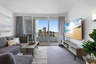 Ocean View 2-Bed with Pool, Tennis Court & BBQ - Gold Coast - 2