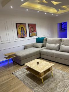 2Bedroom Luxury Apartment Wuse 2 - Abuja - 5