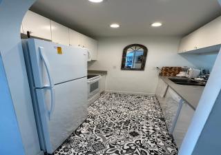 Naples Luxury Condo, Pool, Tennis, Minutes from the Beach - Naples - 3