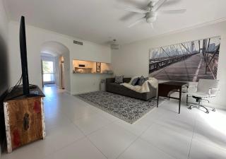 Naples Luxury Condo, Pool, Tennis, Minutes from the Beach - Naples - 6