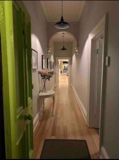Lux 3br Cottage on East End City Fringe - Avail AFL Gather Round - Rose Park - 4